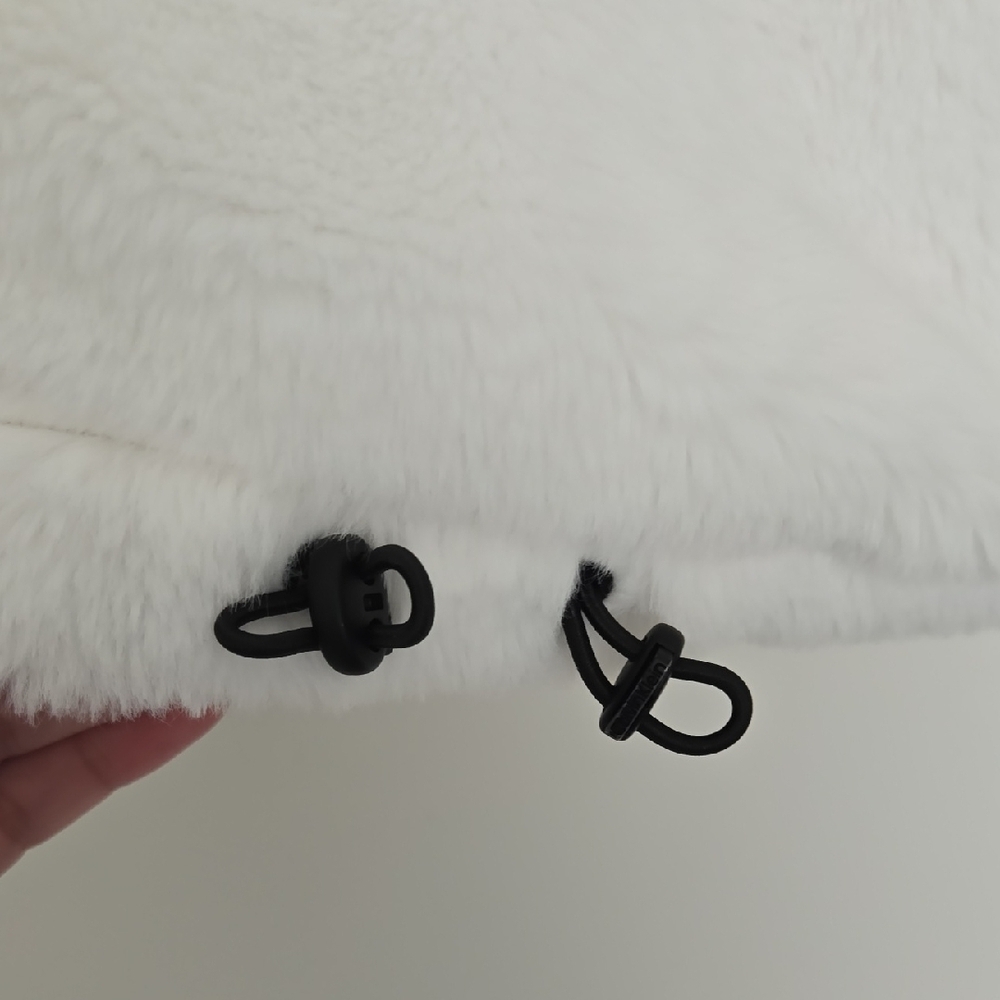 Calvin Klein Women's White Teddy Jacket - Picture 5 of 8